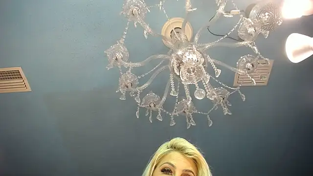 ADRIANNA FOX online show from 03.16.25