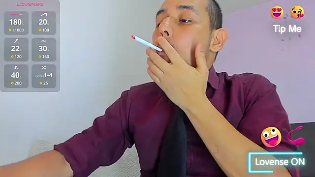 Snapshot of jhonyalzate2 chatting on 01.10.25 jhonyalzate2 online show from 01.10.25