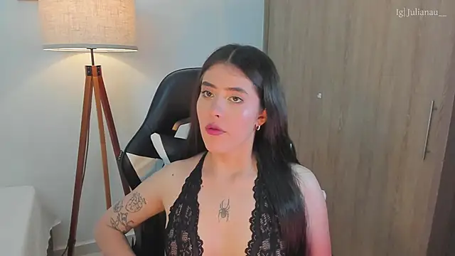 Snapshot of iriswest_ chatting on 02.15.25 iriswest online show from 02.15.25