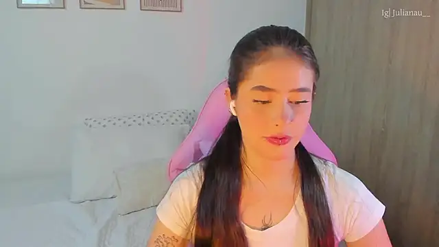 Snapshot of iriswest_ chatting on 03.14.25 iriswest online show from 03.14.25