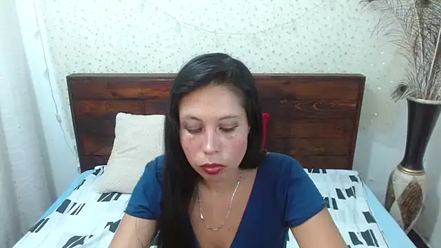 Snapshot of NikkieMilky chatting on 02.26.25 NikkieMilky online show from 02.26.25