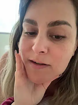 Snapshot of misslulipop chatting on 12.31.24 misslulipop online show from 12.31.24