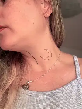 Snapshot of misslulipop chatting on 01.29.25 misslulipop online show from 01.29.25