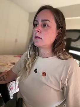 Snapshot of misslulipop chatting on 03.07.25 misslulipop online show from 03.07.25