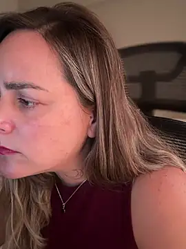 Snapshot of misslulipop chatting on 03.19.25 misslulipop online show from 03.19.25