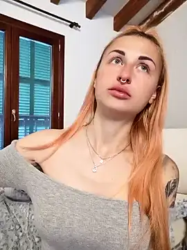 Snapshot of kylie_blck chatting on 02.25.25 kylie blck online show from 02.25.25