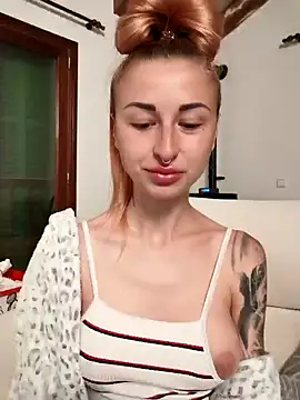 Snapshot of kylie_blck chatting on 03.03.25 kylie blck online show from 03.03.25