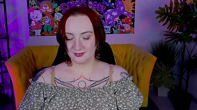 Snapshot of AsheLucker chatting on 12.14.24 AsheLucker online show from 12.14.24