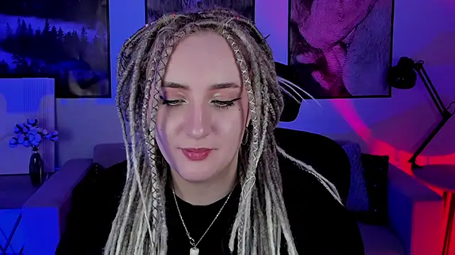 Snapshot of AsheLucker chatting on 03.17.25 AsheLucker online show from 03.17.25
