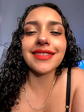 Snapshot of Lucy_Marin chatting on 09.25.25 Lucy Marin online show from 09.25.25