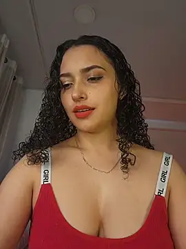 Snapshot of Lucy_Marin chatting on 10.17.25 Lucy Marin online show from 10.17.25
