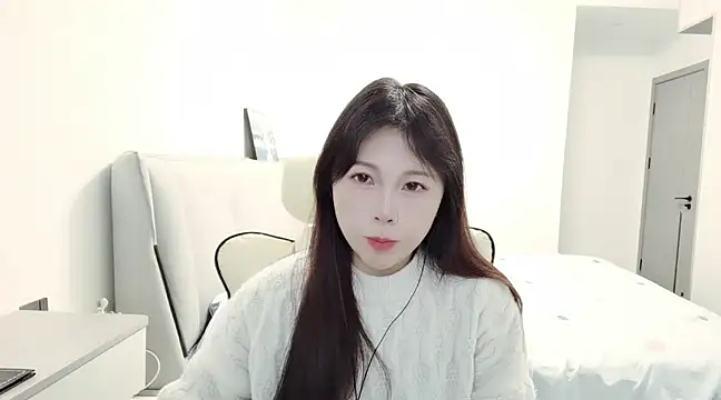 Snapshot of Sunset_glow chatting on 01.04.25 Sunset glow online show from 01.04.25