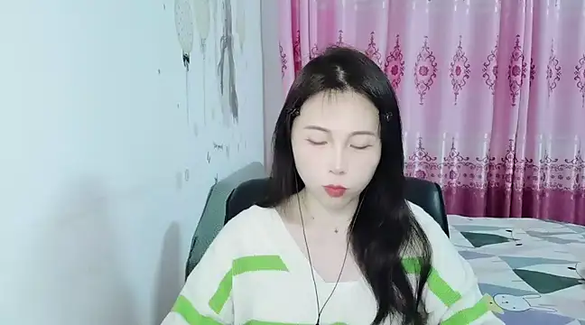 Snapshot of Sunset_glow chatting on 01.23.25 Sunset glow online show from 01.23.25