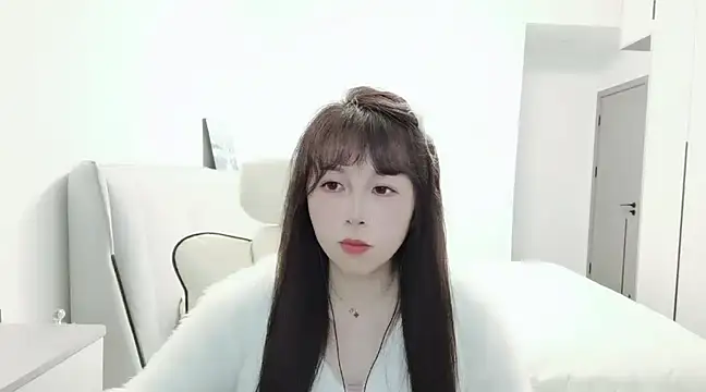 Snapshot of Sunset_glow chatting on 02.18.25 Sunset glow online show from 02.18.25
