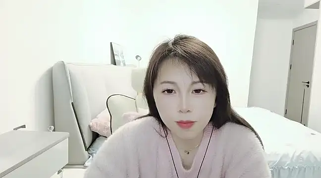 Snapshot of Sunset_glow chatting on 03.14.25 Sunset glow online show from 03.14.25