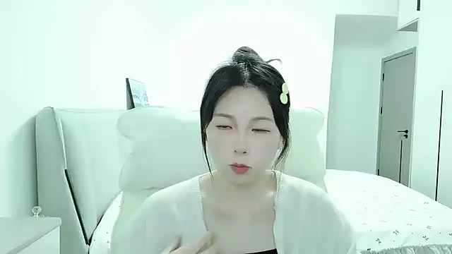 Sunset glow online show from 10.26.25