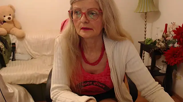 Snapshot of BlairFort chatting on 01.25.25 BlairFort online show from 01.25.25