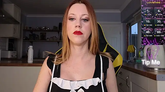 Snapshot of stripmequick chatting on 01.28.25 stripmequick online show from 01.28.25