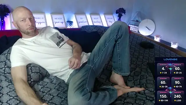 MaxRouger online show from 09.10.25