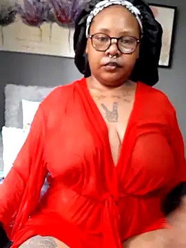 Snapshot of PearlSexxy69 chatting on 03.07.25 PearlSexxy69 online show from 03.07.25