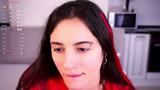 Holla Molly online show from 02.23.25