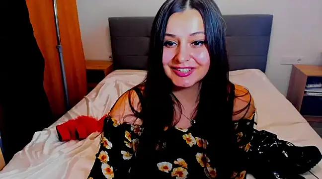 Snapshot of pinupmod chatting on 12.21.24 pinupmod online show from 12.21.24