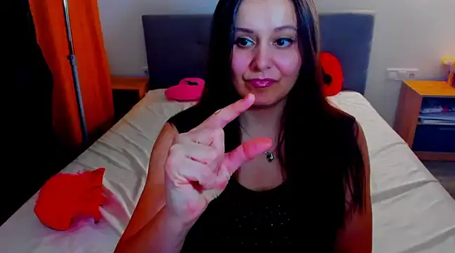 Snapshot of pinupmod chatting on 12.26.24 pinupmod online show from 12.26.24