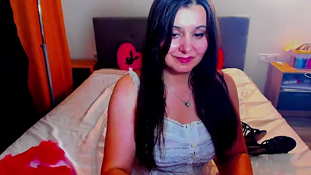 Snapshot of pinupmod chatting on 01.01.25 pinupmod online show from 01.01.25