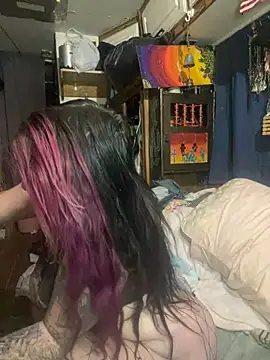 Snapshot of 1-800-FUCKYOU chatting on 01.26.25 1-800-FUCKYOU online show from 01.26.25