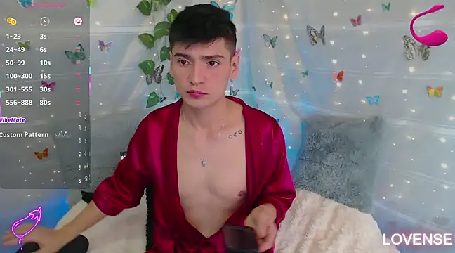 Snapshot of Jhonny_horny1 chatting on 02.14.25 Jhonny horny1 online show from 02.14.25