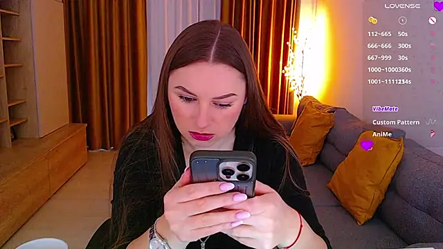  Mia Adams online show from 11.20.25