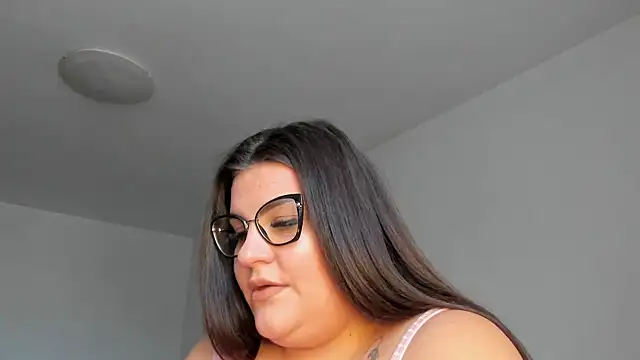Snapshot of DaisiyWalker chatting on 01.22.25 DaisiyWalker online show from 01.22.25