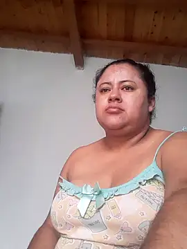 Monseratte21 online show from 12.20.24