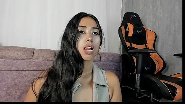 Valentinne z online show from 01.23.25