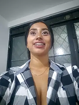 Valentinne z online show from 01.31.25