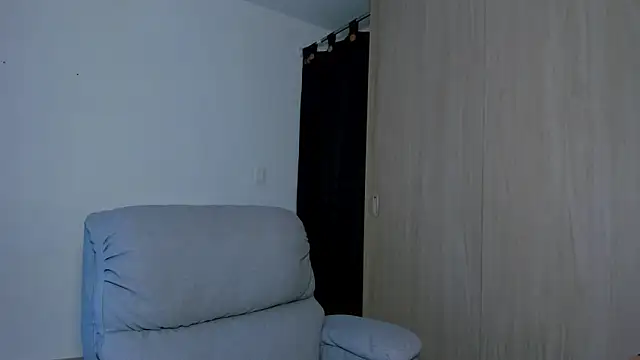 Snapshot of alejandro_calderon1 chatting on 03.21.25 alejandro calderon1 online show from 03.21.25