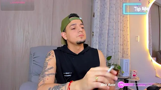 Snapshot of alejandro_calderon1 chatting on 09.22.25 alejandro calderon1 online show from 09.22.25