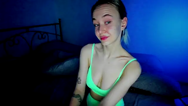 Snapshot of SexyCocobutt chatting on 02.01.25 SexyCocobutt online show from 02.01.25