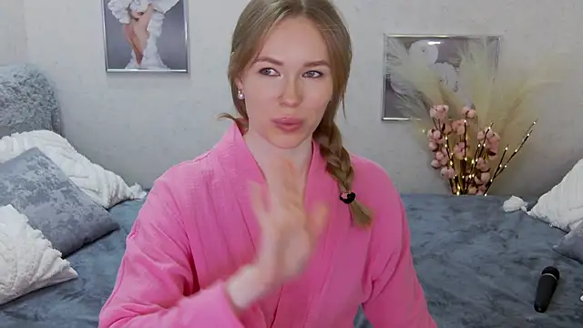 Snapshot of Veronika_Mitchel chatting on 02.20.25 Veronika Mitchel online show from 02.20.25