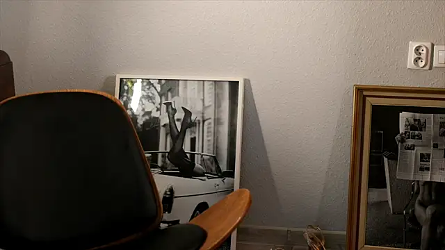 Snapshot of Special___ chatting on 12.23.24 Special online show from 12.23.24