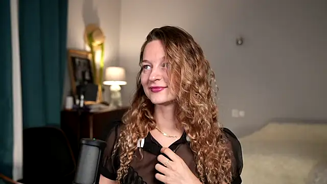 Snapshot of Special___ chatting on 03.04.25 Special online show from 03.04.25