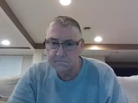 Snapshot of takeitall101 chatting on 02.16.25 takeitall101 online show from 02.16.25