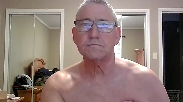 Snapshot of takeitall101 chatting on 11.01.25 takeitall101 online show from 11.01.25