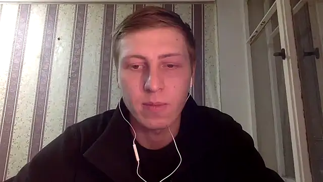 Snapshot of darienlarge chatting on 12.03.24 darienlarge online show from 12.03.24