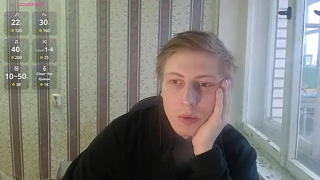 Snapshot of darienlarge chatting on 01.19.25 darienlarge online show from 01.19.25