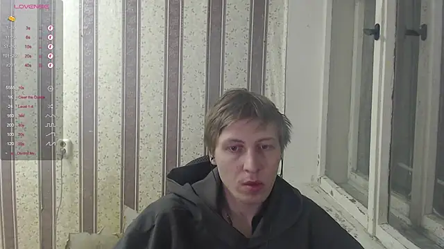 Snapshot of darienlarge chatting on 02.12.25 darienlarge online show from 02.12.25