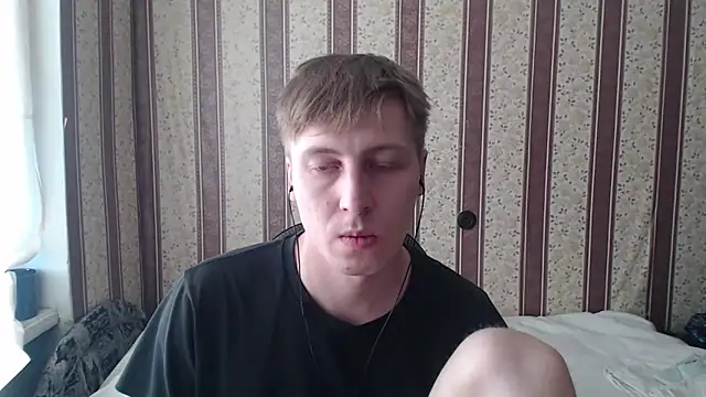 Snapshot of darienlarge chatting on 03.09.25 darienlarge online show from 03.09.25