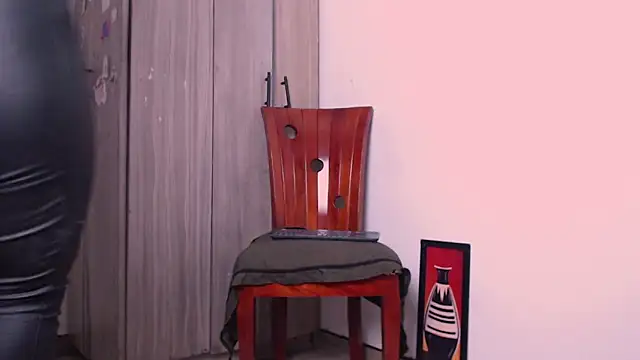 nicolstivens online show from 12.18.24