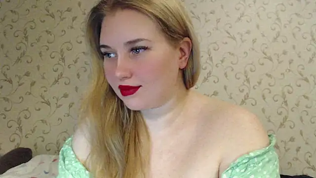 Snapshot of mmmPinUpGirl chatting on 02.16.25 mmmPinUpGirl online show from 02.16.25