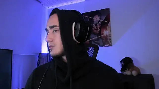 Snapshot of AlexRivera6 chatting on 12.23.24 AlexRivera6 online show from 12.23.24